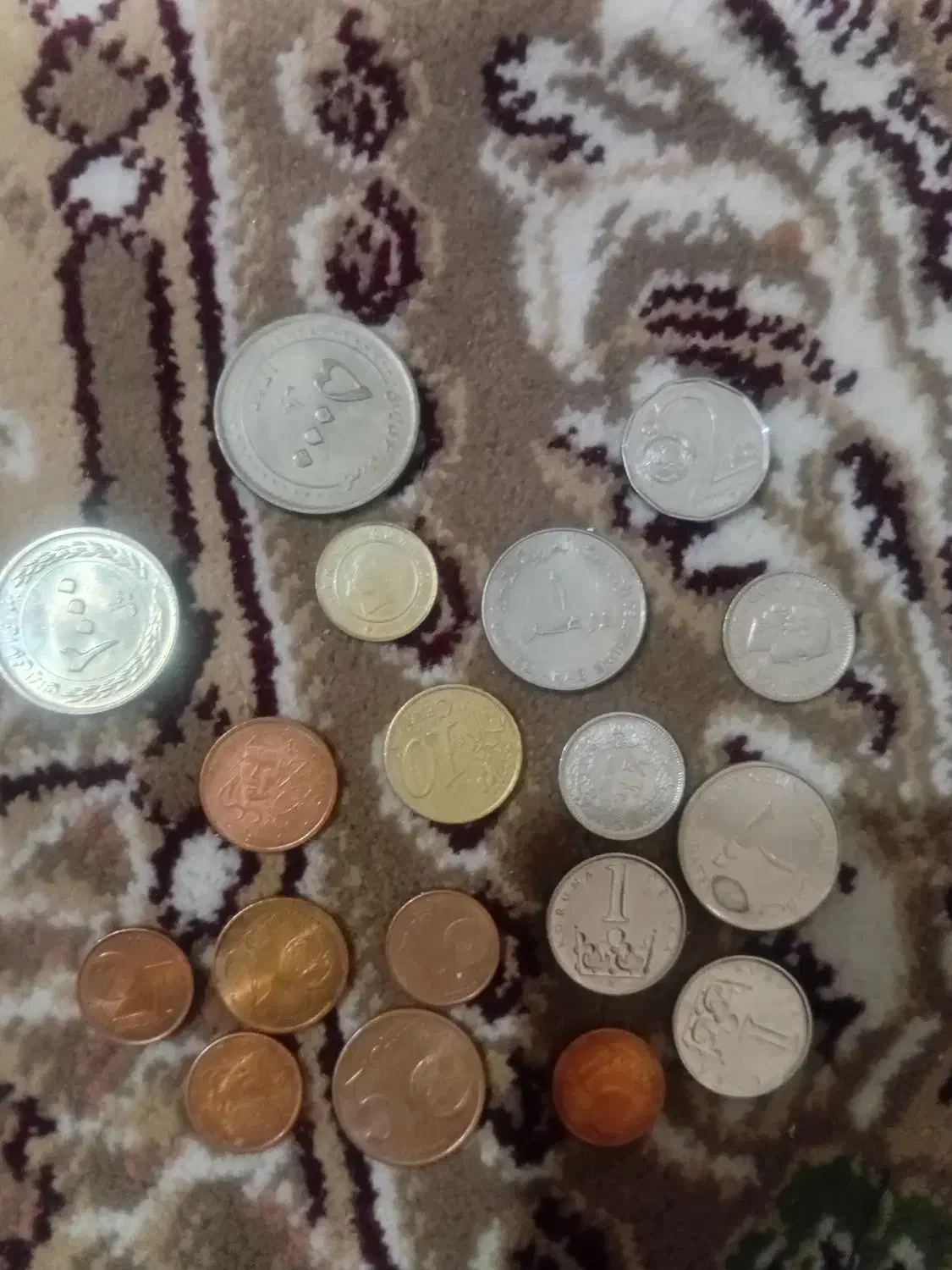 تعدادی سکه خارجی قدیمی به فروش می‌رسد|کلکسیون سکه، تمبر، اسکناس|مشهد, انقلاب|دیوار