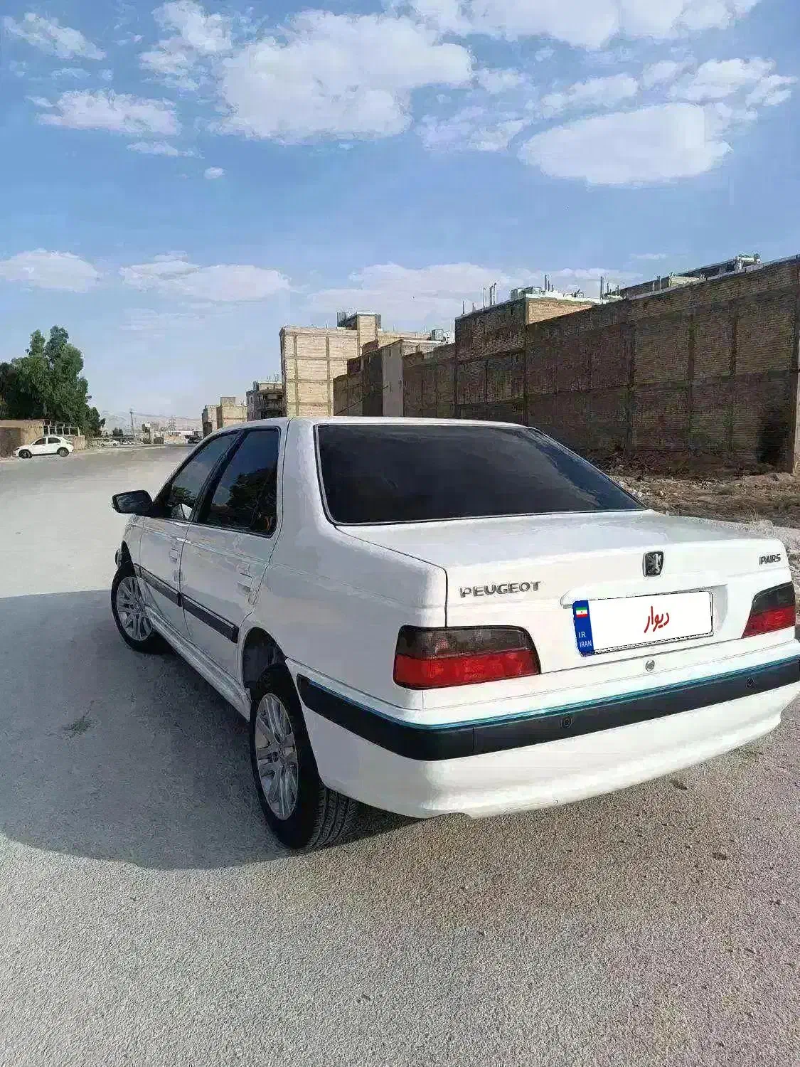 پارس ELX XU7P سفید۱۴۰۲ فول گارانتیدار گاز برقی|خودرو سواری و وانت|شیراز, دارالرحمه|دیوار