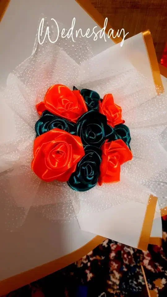 فروش دسته گل برای مناسبت های مختلف|گل مصنوعی|کرمان, |دیوار