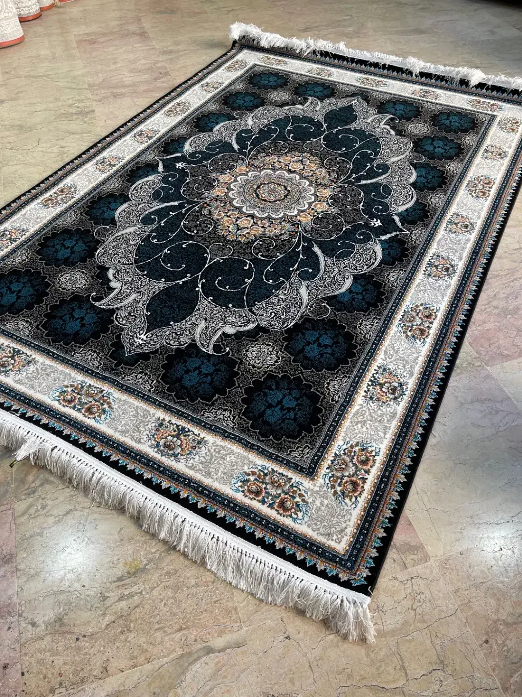 تولیدی قالی کاشان در ایران کد۱۰۰۰|فرش|کرمان, |دیوار