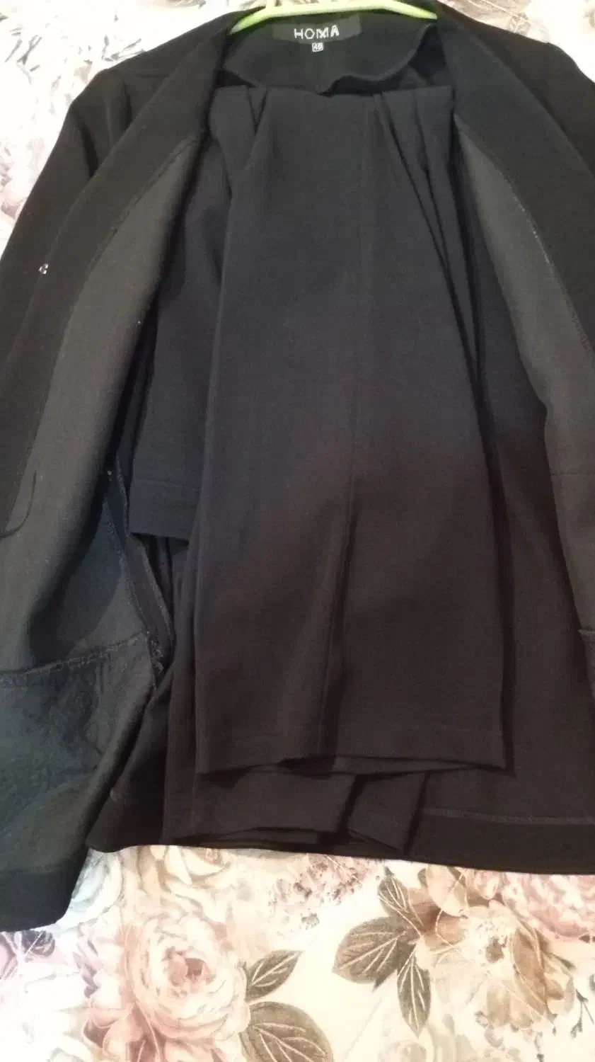 تعدادی مانتو|لباس|تربت‌حیدریه, منظر|دیوار