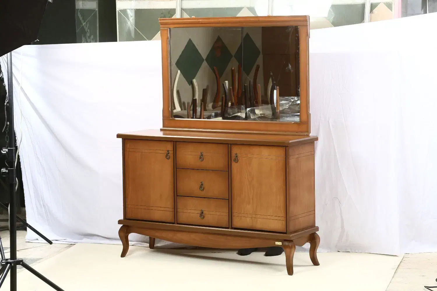 اموزش رایگان رنگ کاری وزیر کار چوب ومبلمان|خدمات آموزشی|فردیس, فرامرزیه|دیوار