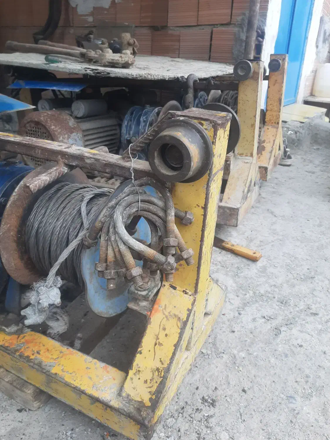 بالابر جک تخته کار|مصالح و تجهیزات ساختمان|گرگان, |دیوار