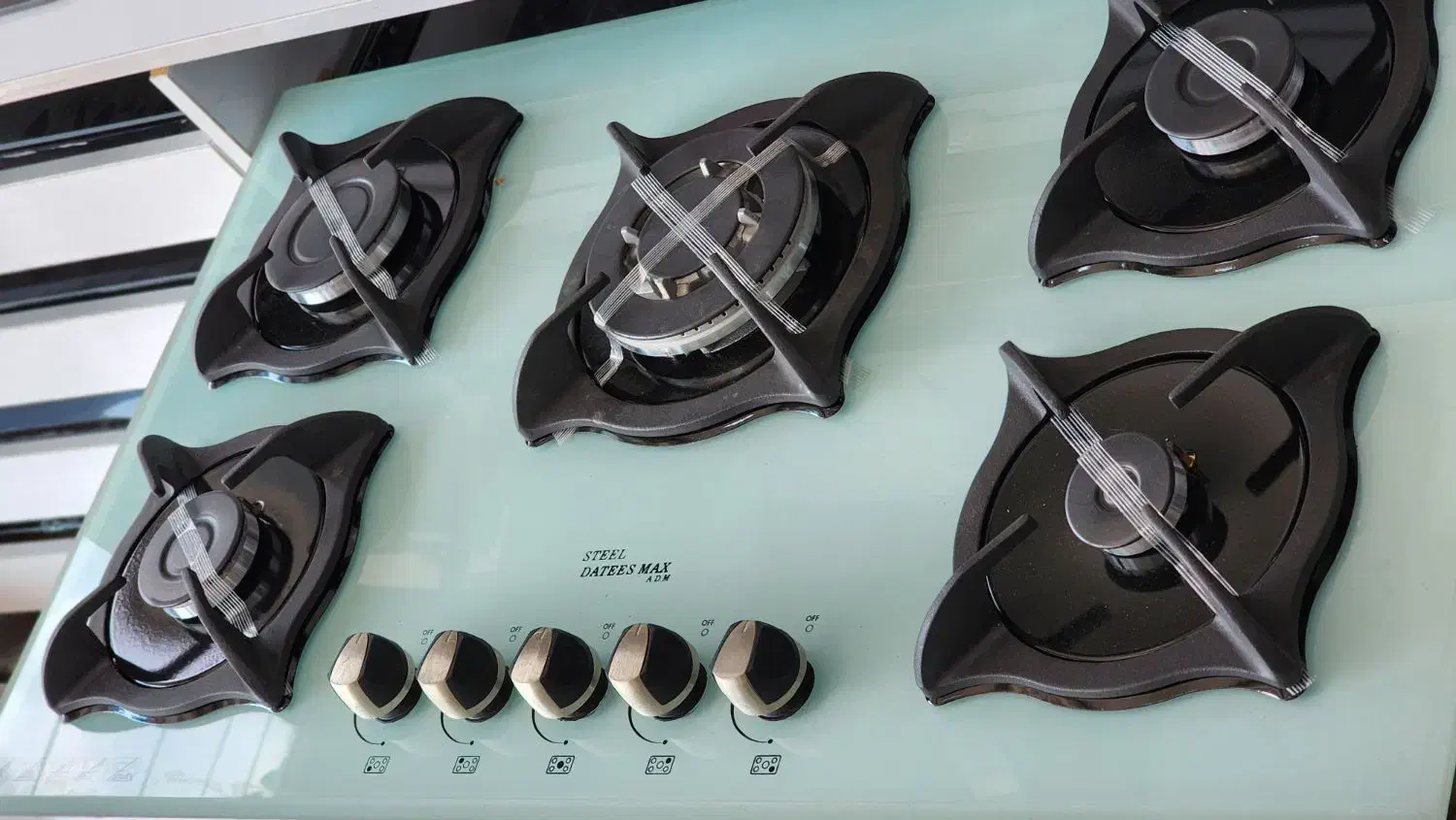 صفحه ای گاز ۵شعله پادیسانی سفید|اجاق گاز و لوازم برقی پخت‌وپز|رشت, پارک شهر|دیوار