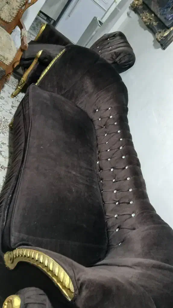 مبل ۷نفره سالم|مبلمان خانگی و میز عسلی|شیراز, شیشهگری|دیوار