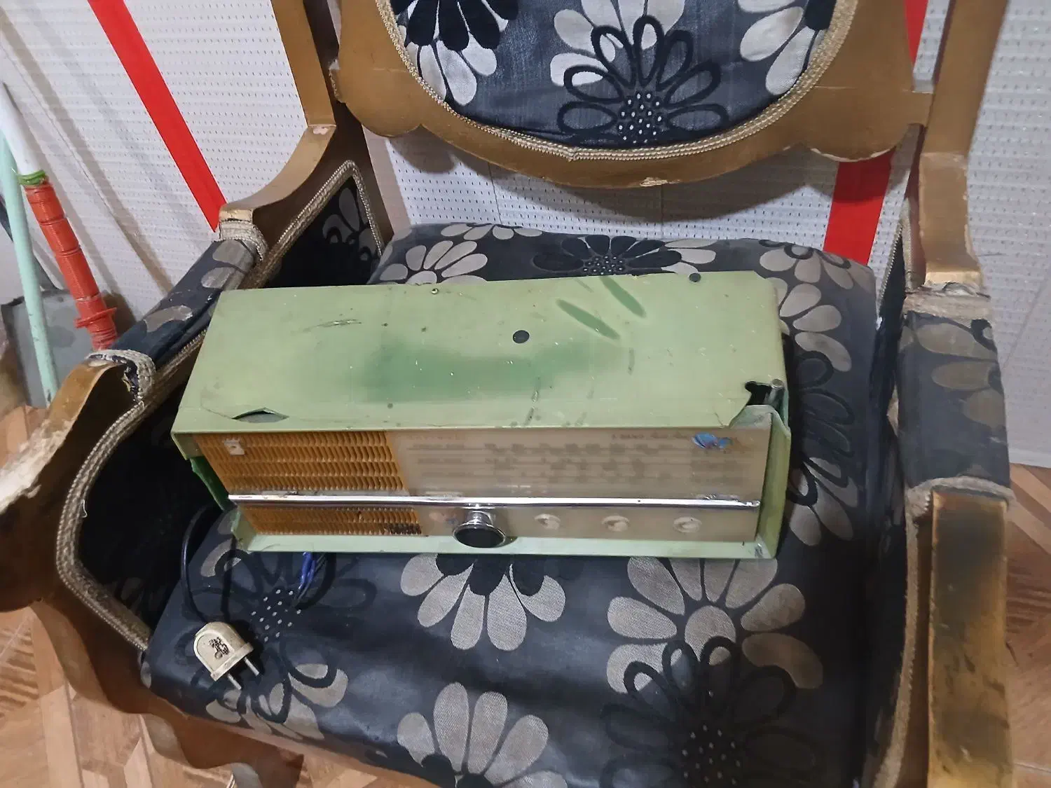 رادیو قدیمی|سیستم صوتی خانگی|اردبیل, |دیوار