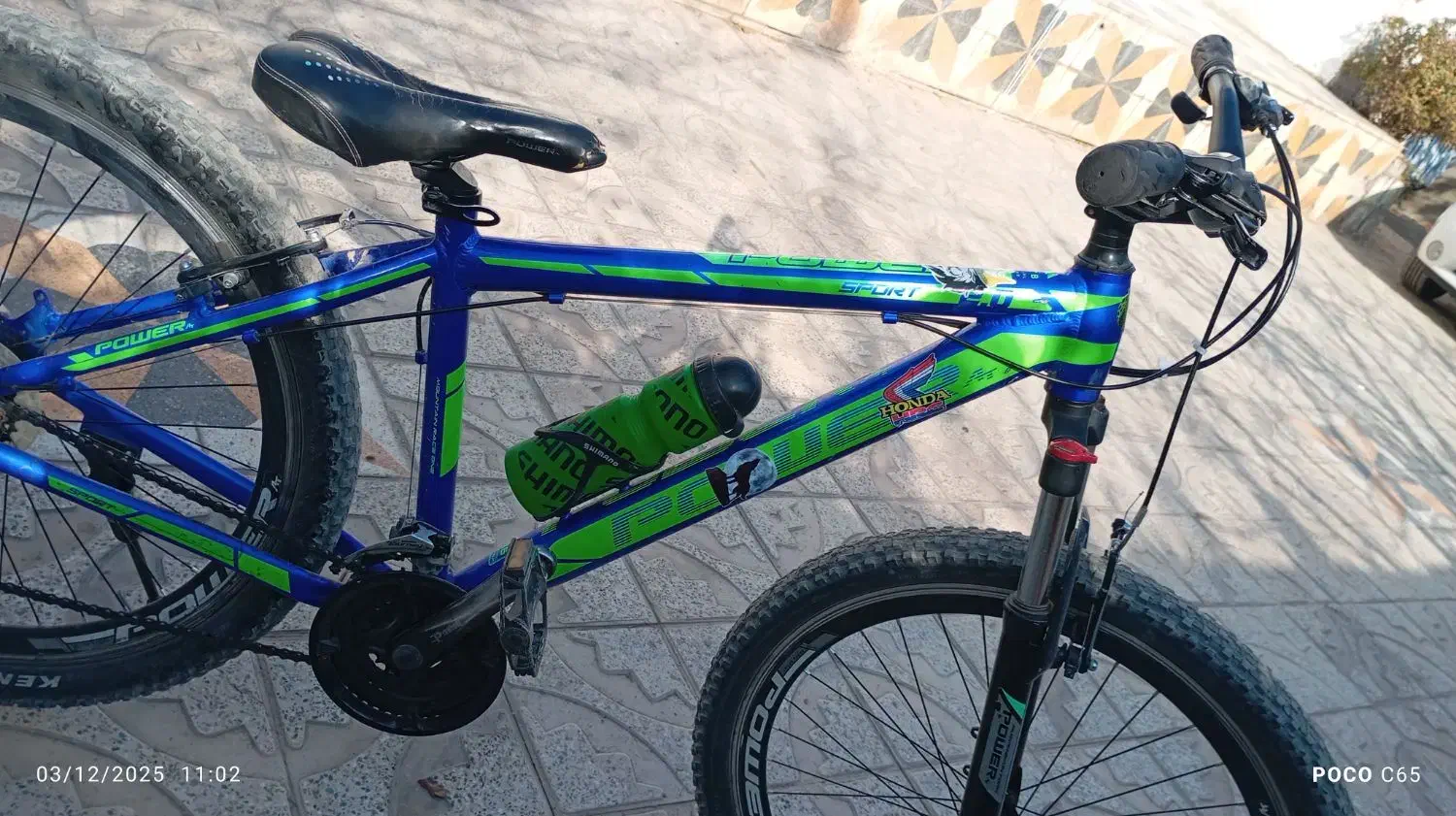 دوچرخه|دوچرخه، اسکیت، اسکوتر|خزل, |دیوار