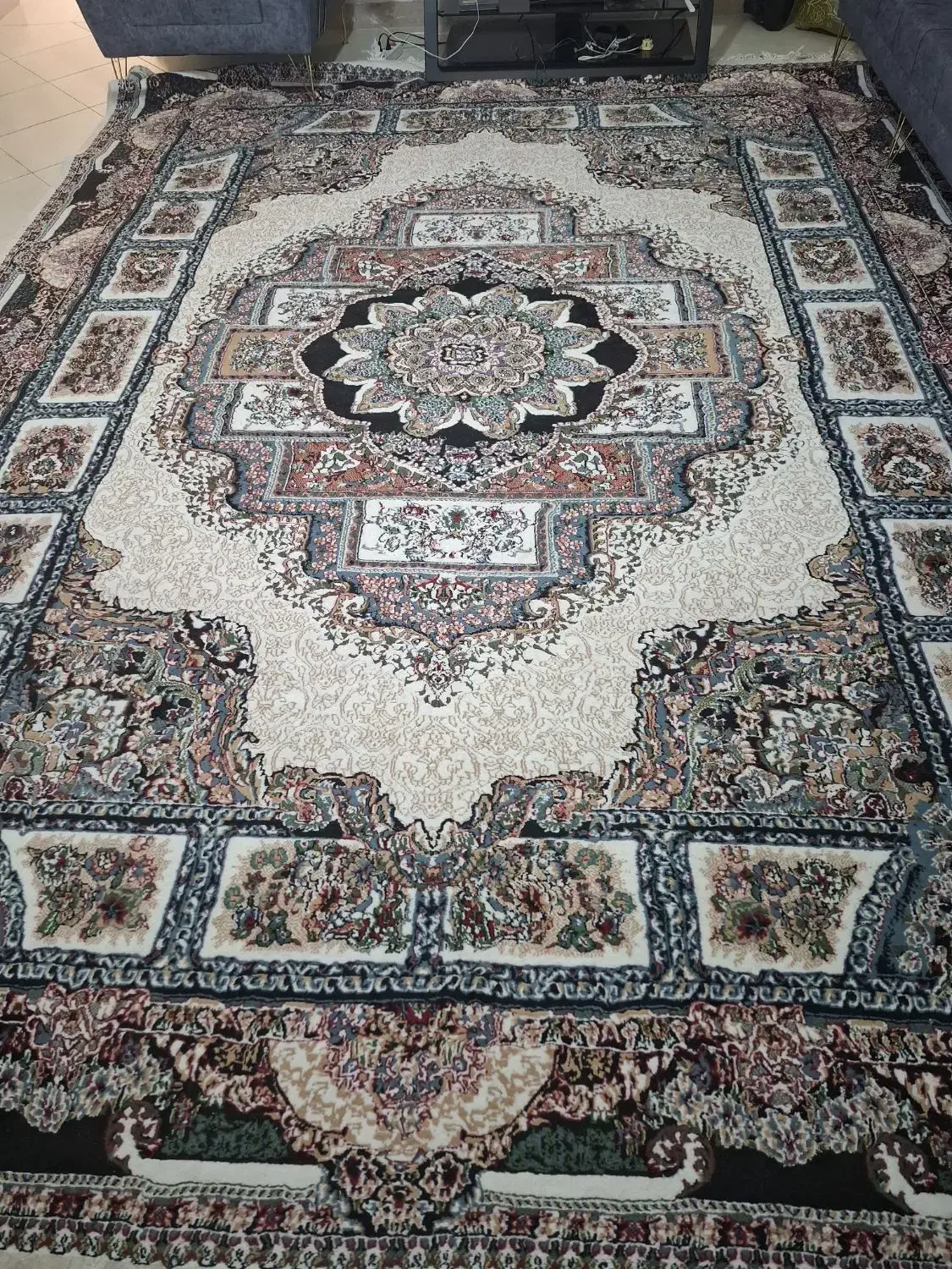 فرش ۱۲ متری ۲ عدد|فرش|فیروزکوه, |دیوار