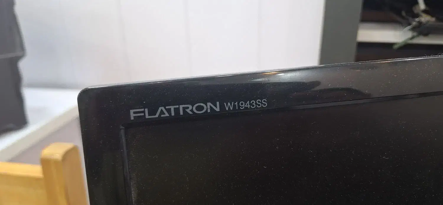 مانیتور LG|تلویزیون و پروژکتور|شیراز, ملاصدرا|دیوار