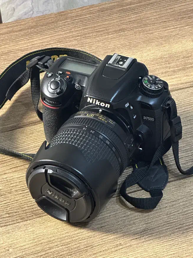دوربین Nikon D7500 همراه با دو لنز 35mm و ۱۸-۱۴۰|دوربین عکاسی و فیلم‌برداری|رشت, بلوار گیلان|دیوار