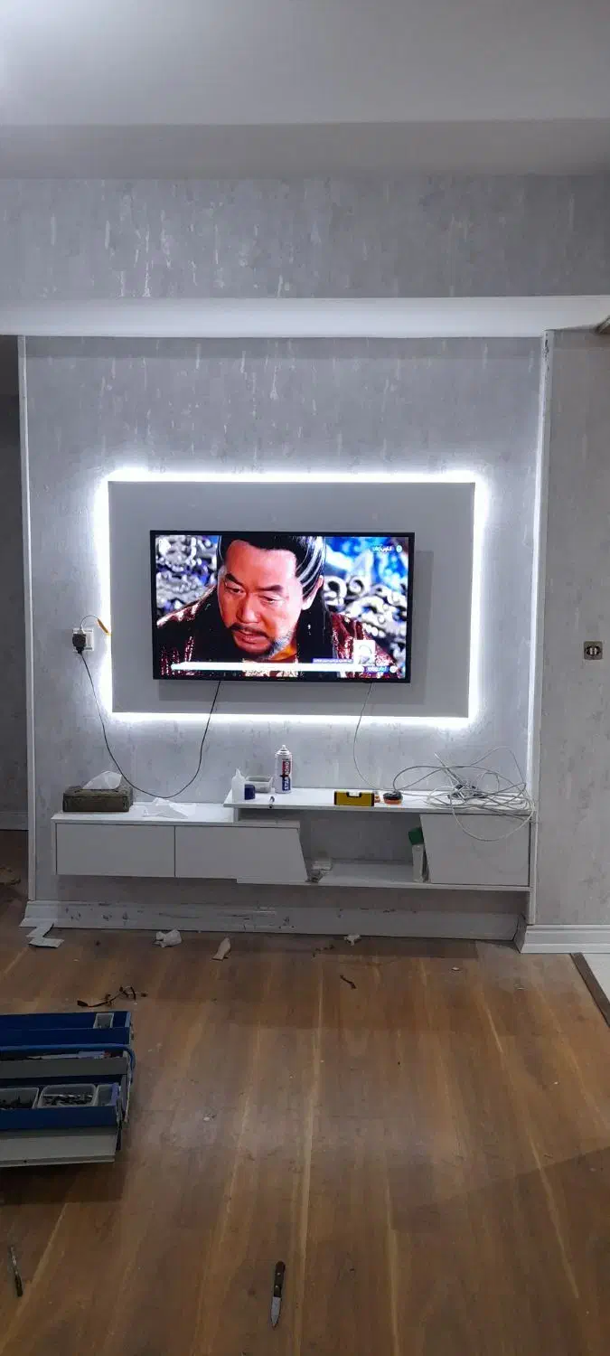 نصاب وساخت کابینت وکمدوتخت کمجا|خدمات پیشه و مهارت|پرند, فاز ۳|دیوار