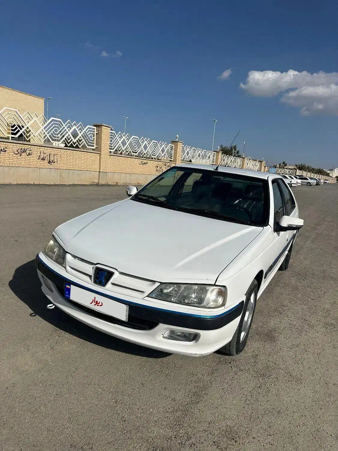 پژوپارس ۴۰۱|خودرو سواری و وانت|سراوان, |دیوار