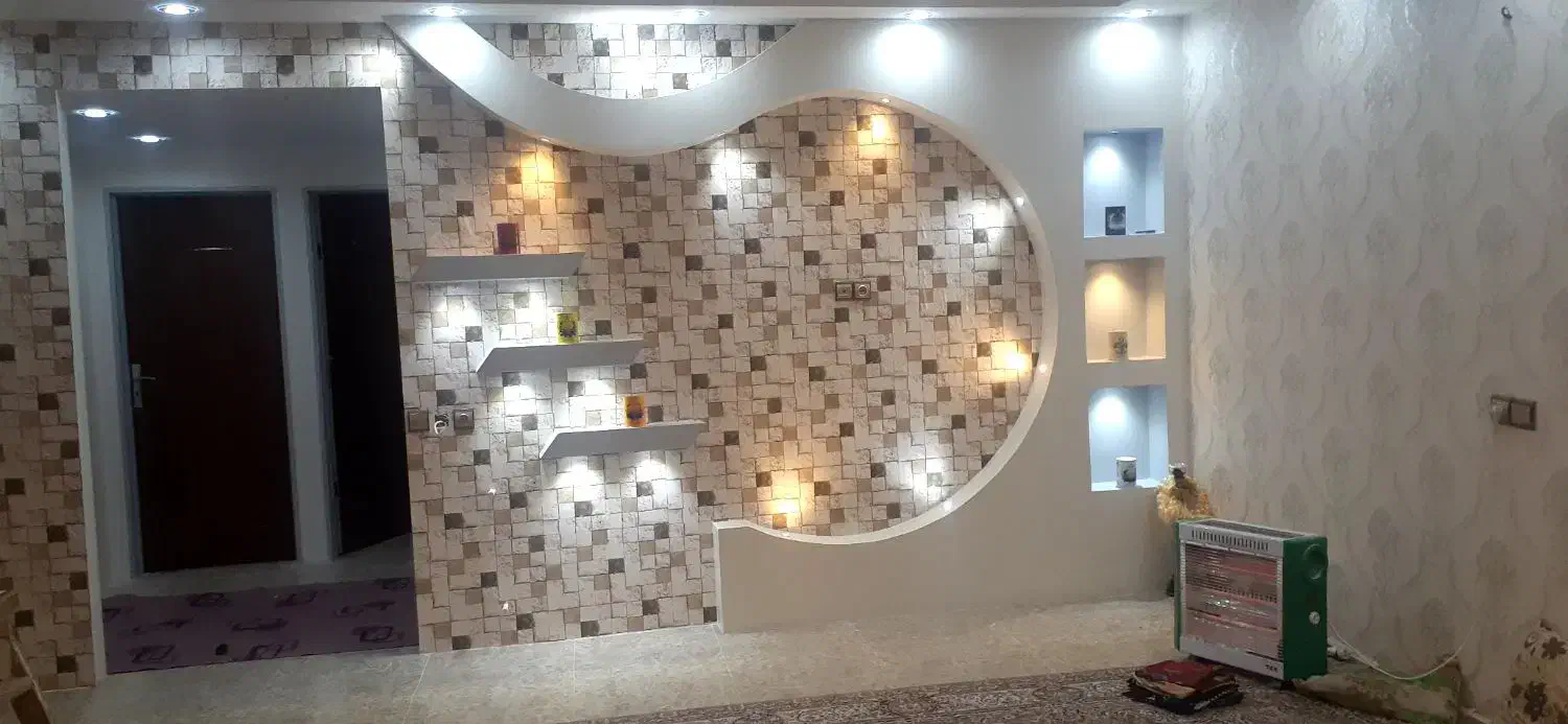 نقاشی ساختمان نصب کاغذ دیواری وپوستر انجام می شود|خدمات پیشه و مهارت|تهران, زیبادشت|دیوار