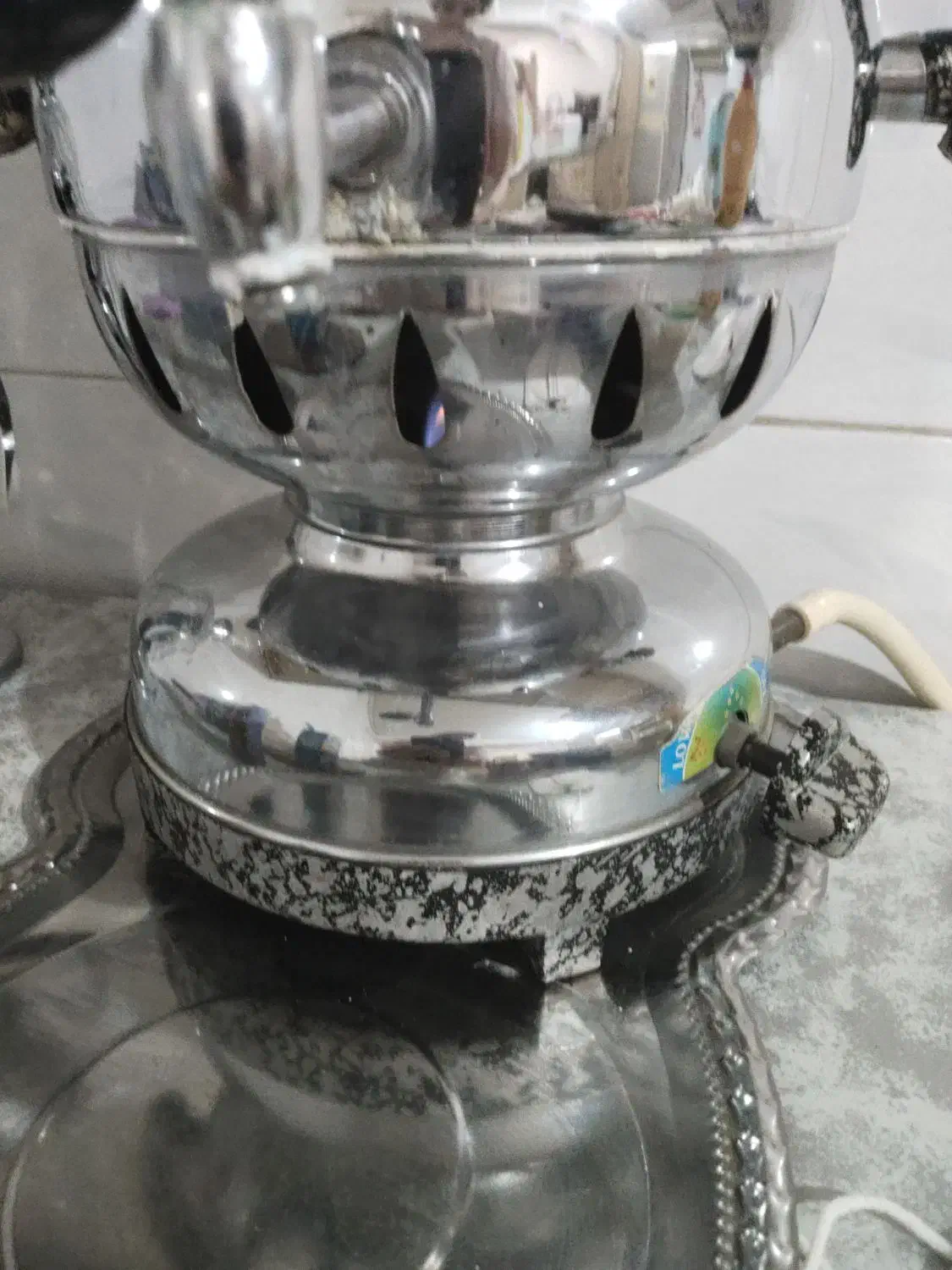 سماور گازی تنوره سالم سماورنیازبه تعمیردارد|سماور، چای‌ساز، قهوه‌ساز|کاشان, فاز ۲ ناجی آباد|دیوار