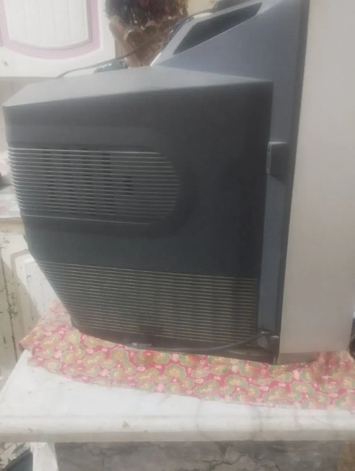 تلویزیون ال جی|تلویزیون و پروژکتور|یزد, |دیوار