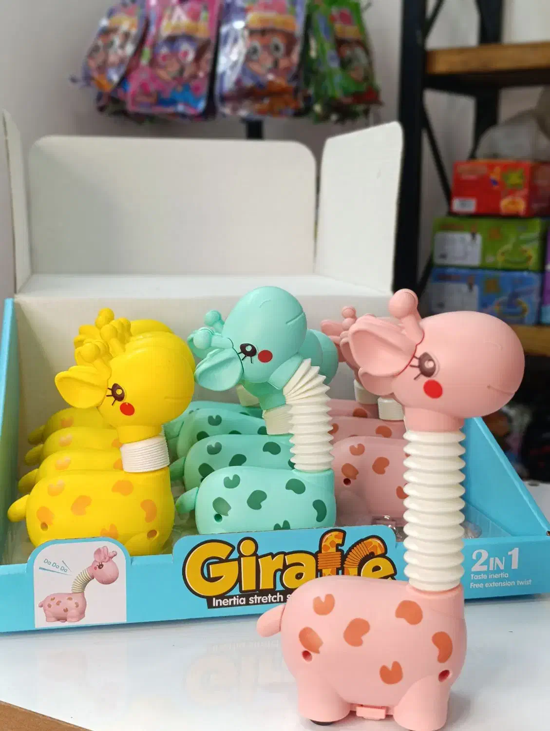 شکلات مارشمالو پاستیل ابنبات ژله اسباب بازی خارجی|خوردنی و آشامیدنی|قم, سالاریه|دیوار