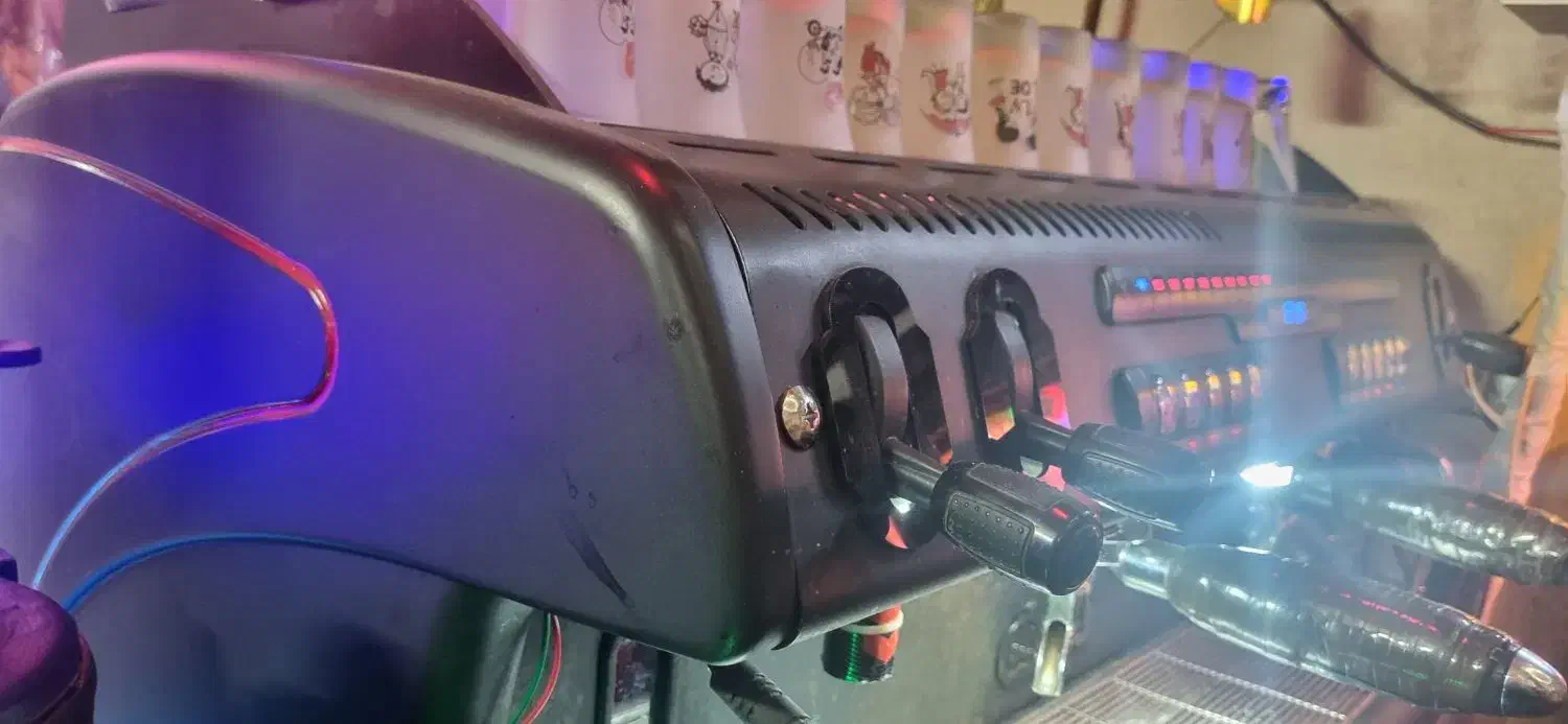 اسپرسو ساز صنعتی لاسپازیاله s5|کافیشاپ و رستوران|بروجرد, |دیوار