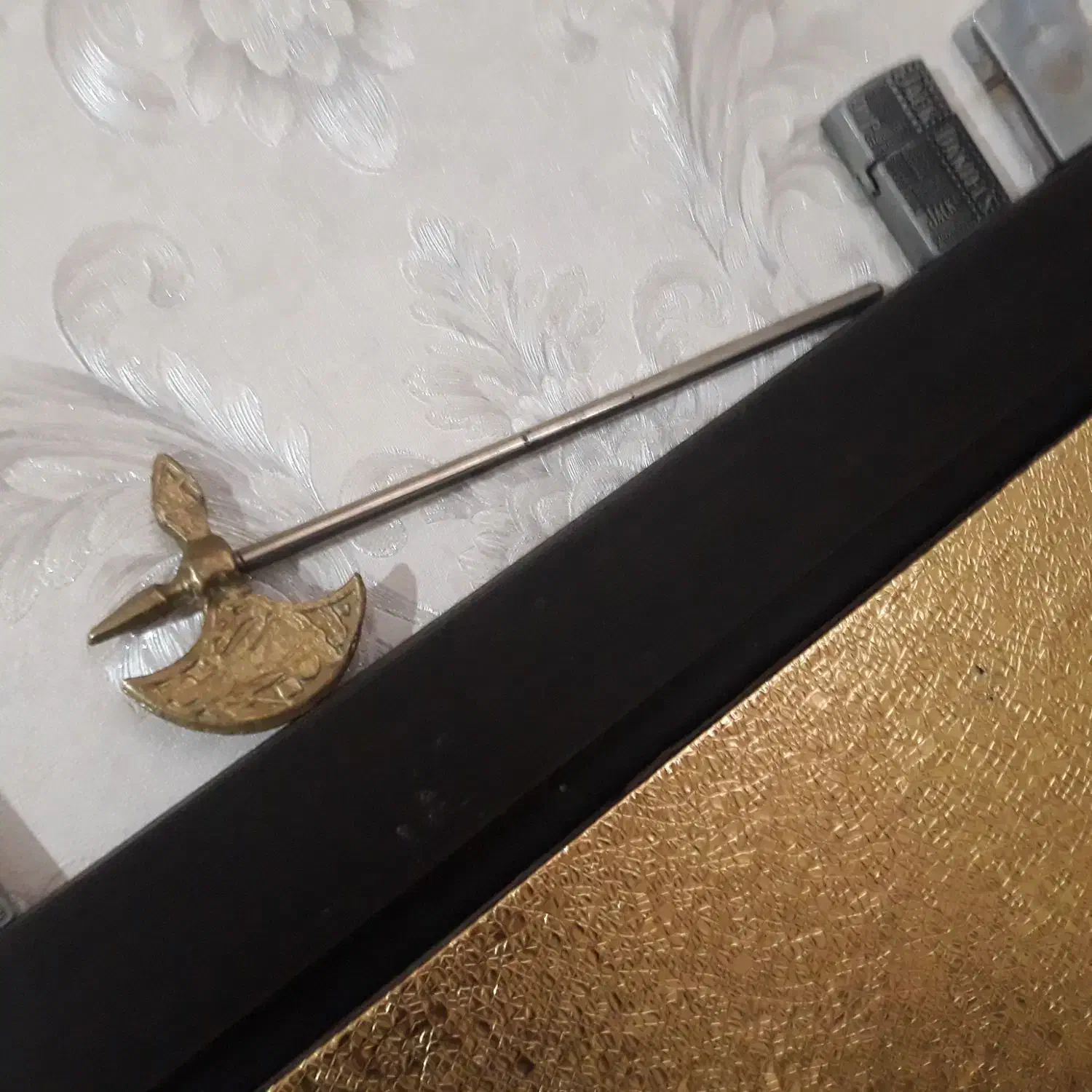 سیگار پیچ و چوپوق و تبرزین و کشکول برنجی کلکسیونی|کلکسیون اشیاء عتیقه|اسلام‌شهر, شهرک مفیدی|دیوار