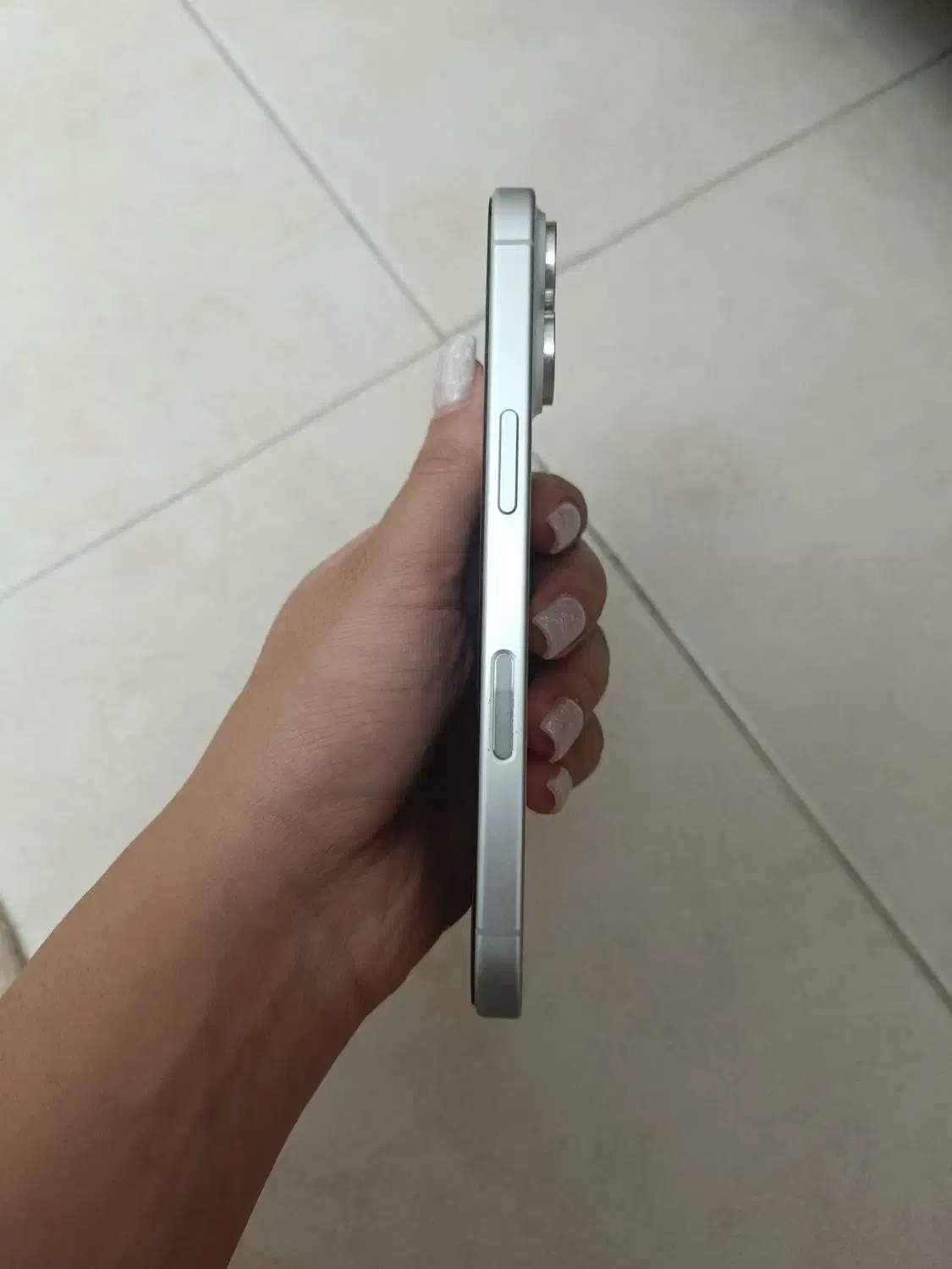 آیفون ۱۶ نرمال در حد با گارانتی|موبایل|قرچک, مهدیه|دیوار