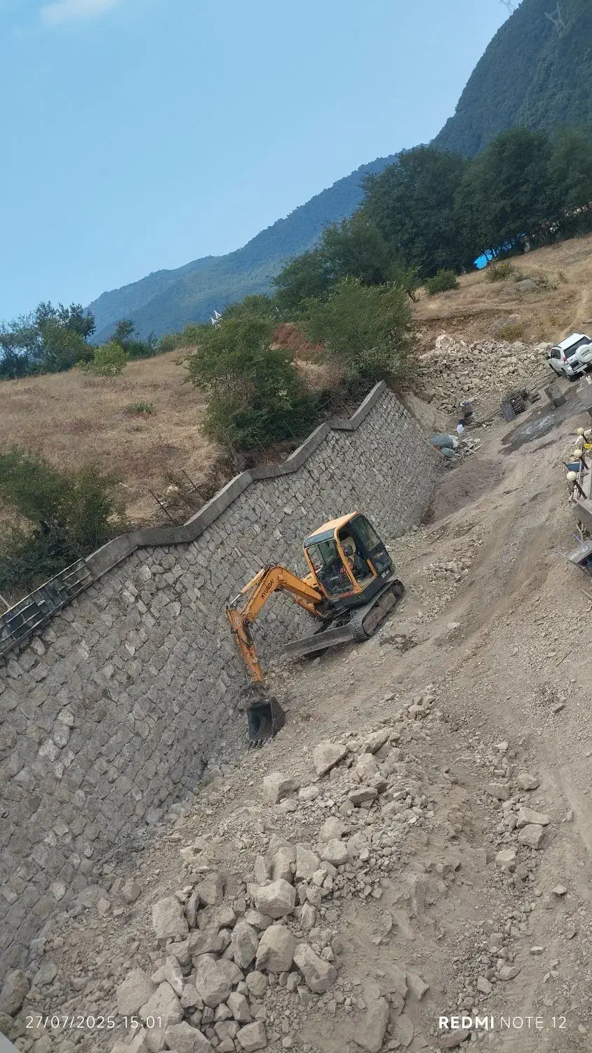 اجاره مینی بیل زنجیری باپیکور|خودرو سنگین|رشت, منظریه|دیوار