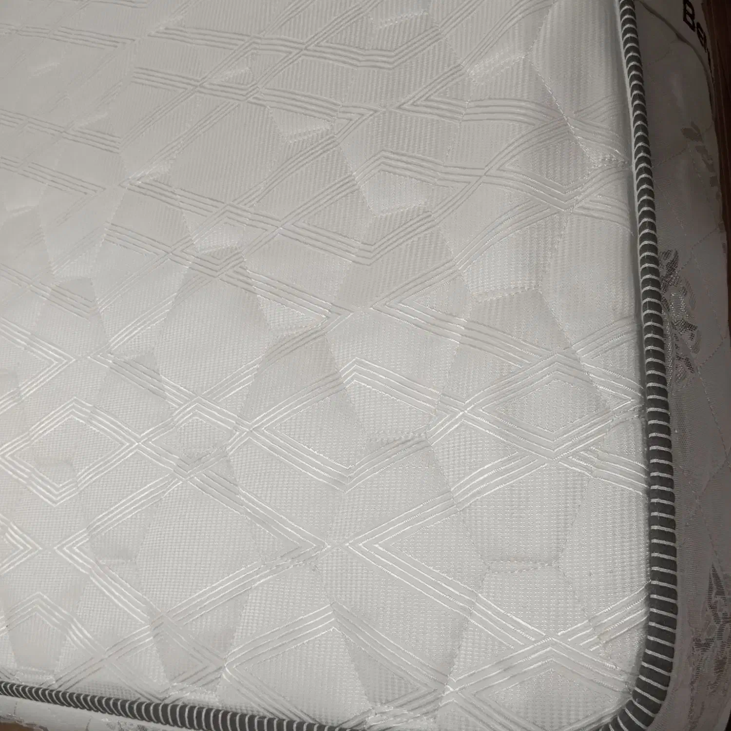 تشک|تشک تختخواب|اصفهان, شهرک ولیعصر|دیوار