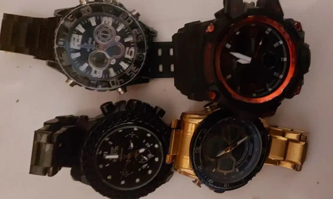 همش با ۴ ۴تاش۳موتوره هست سالم به شرط|ساعت|مرودشت, تامین اجتماعی‎|دیوار