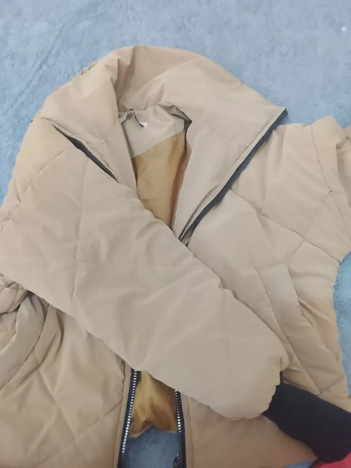 کافشن|لباس|تربت جام, فاز ۳ فرهنگیان|دیوار