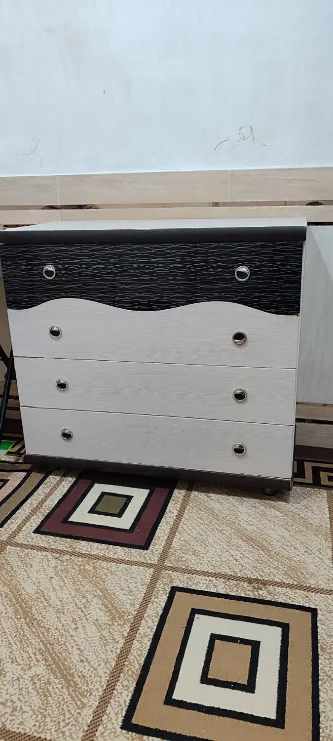 کمد دراور|جاکفشی، کمد، دراور|دزفول, |دیوار