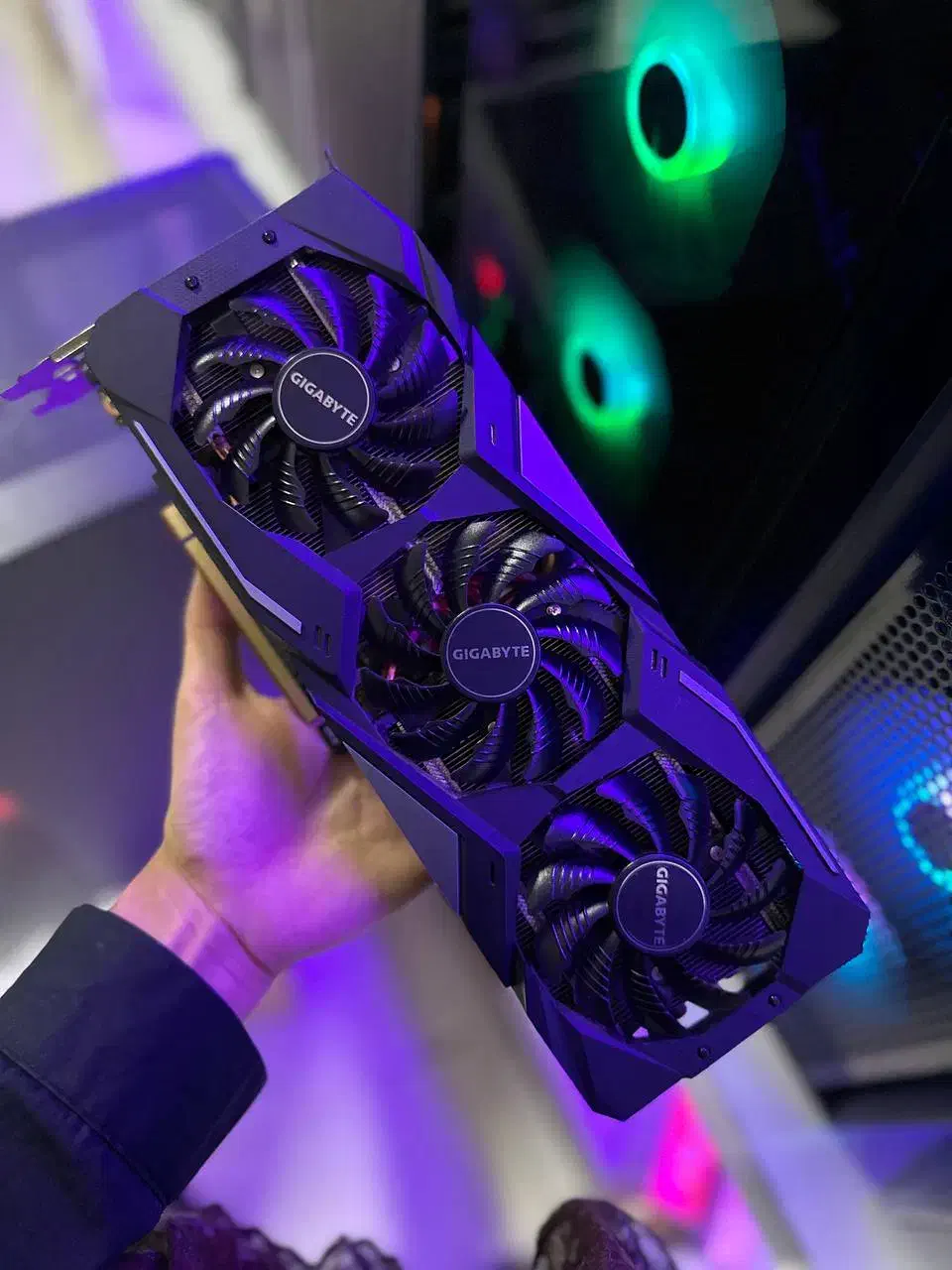 کیس گیمینگ RX5700XT gigabyte پردازنده i512400F|رایانه رومیزی|مشهد, فلسطین|دیوار