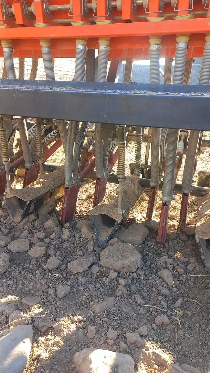 ردیفکار جو پشته اسیاب پشت تراکتور|ماشین‌آلات صنعتی|آبکوه, |دیوار