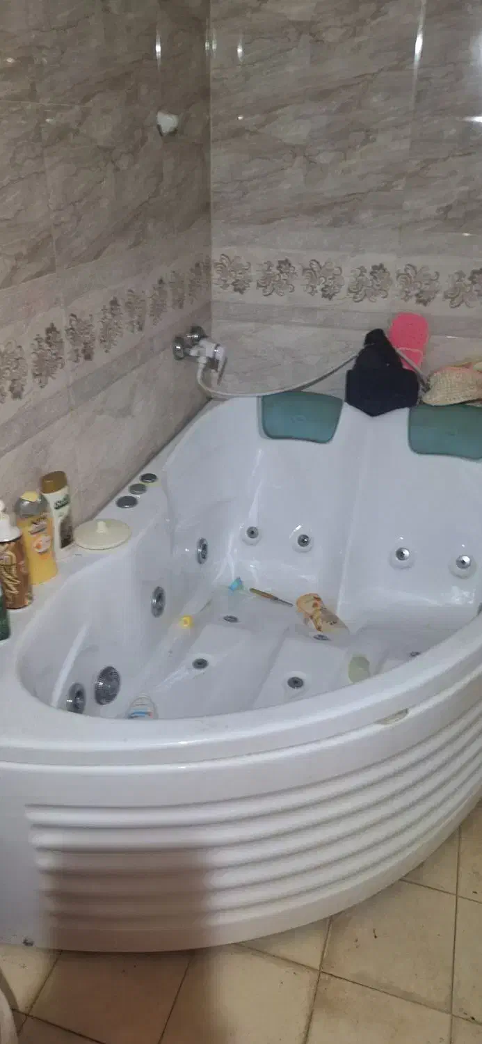 وان جکوزی ۲ نفره|لوازم حمام|اصفهان, جلالیه|دیوار