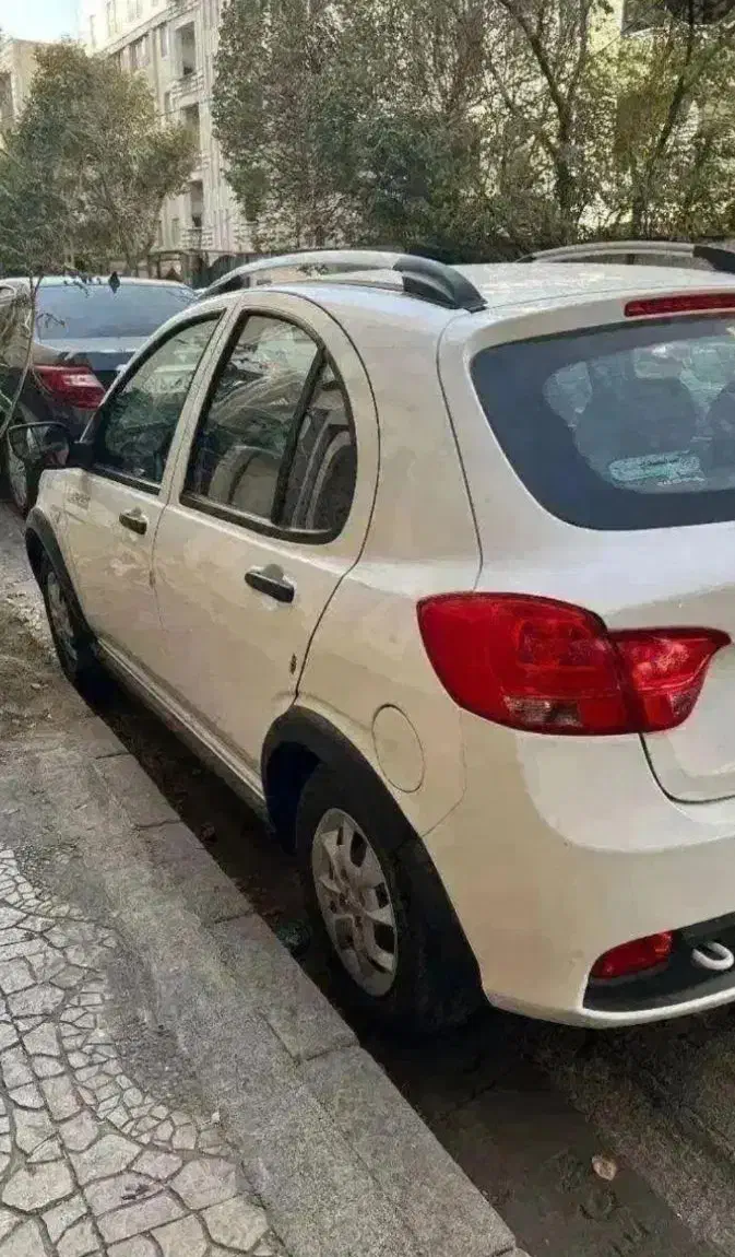 کوئیک  ۱۴۰۱ برج ۱۰|خودرو سواری و وانت|پرند, فاز ۳|دیوار