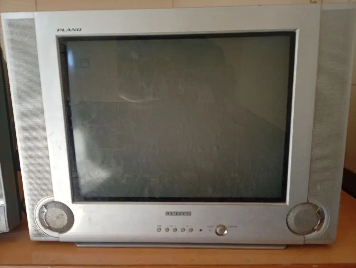 سوسنگرد|تلویزیون و پروژکتور|سوسنگرد, |دیوار