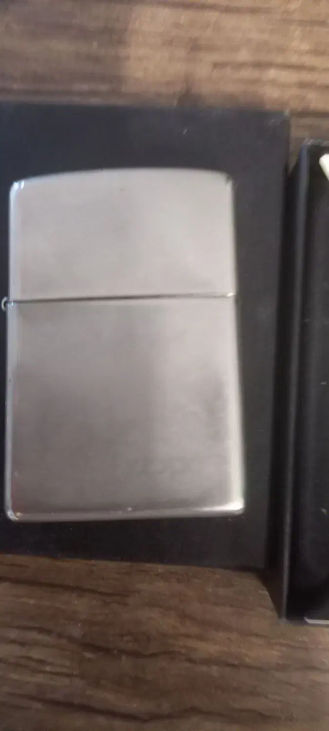 زیرسیگاری برنزطرح زن برهنه وفندک زیپو|کلکسیون اشیاء عتیقه|مشهد, الهیه|دیوار