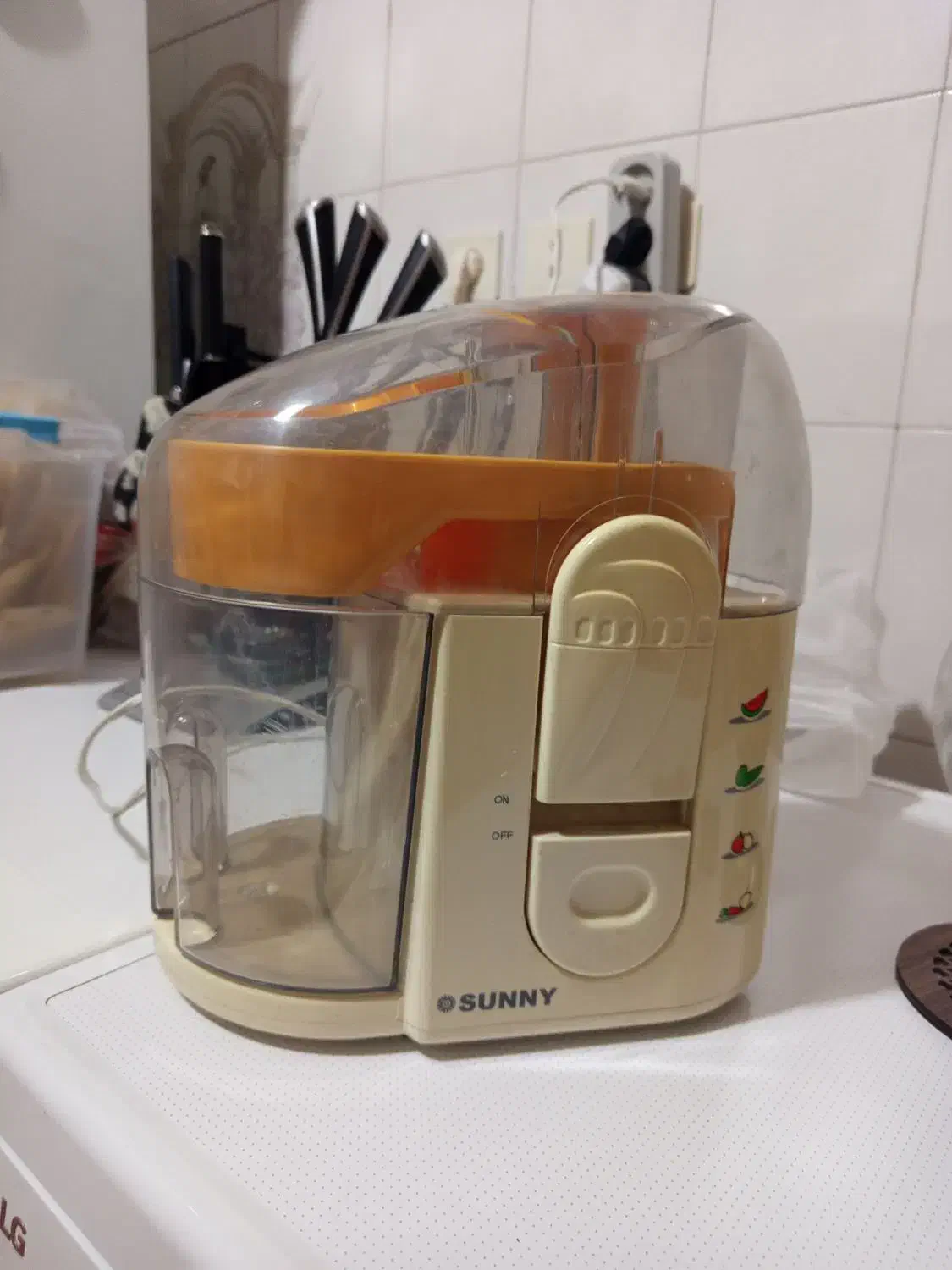 آب مرکبات گیری SUNNY اصل|آبمیوهگیر و آبمرکباتگیر|شاهینشهر, خبرنگار|دیوار