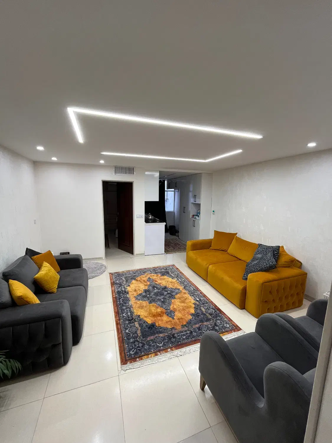 اقامتگاه دخترانه|اجارهٔ کوتاه‌مدت آپارتمان و سوئیت|اصفهان, ناصرخسرو|دیوار