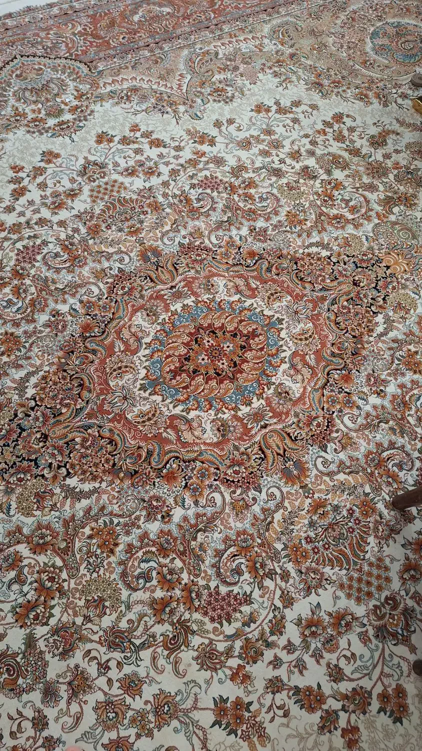 فرش ۱۲ متری کاخ|فرش|اصفهان, جنیران (لادان)|دیوار