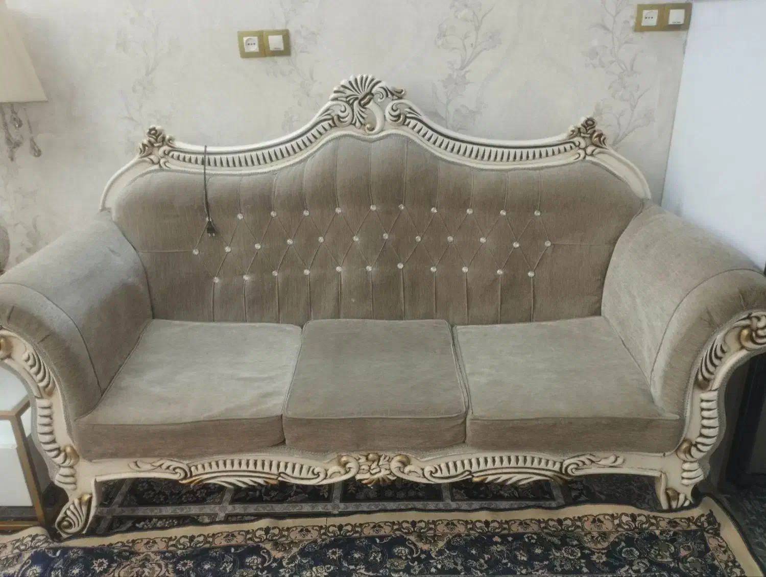 مبل نیمه سلطنتی|مبلمان خانگی و میز عسلی|مشهد, پنجتن|دیوار