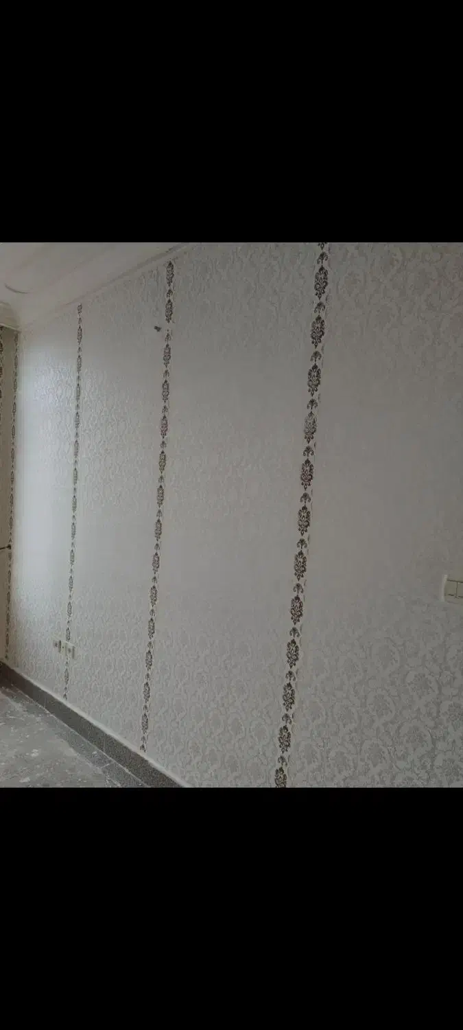 طرح کاغذ دیواری و رنگ پلاستیکی.|خدمات پیشه و مهارت|بستان آباد, |دیوار