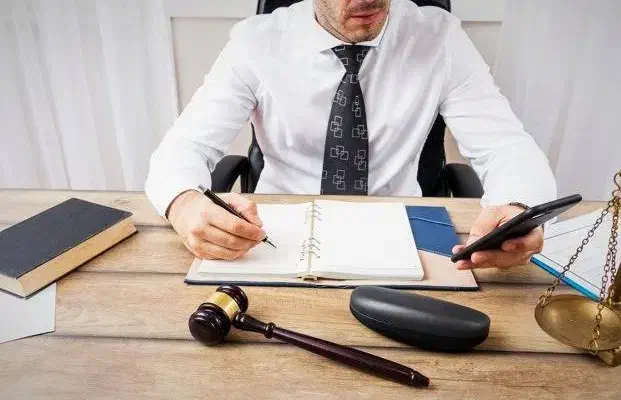 وکیل ـ وکالت در اقسام طلاق (طلاق بدون مشاوره)|خدمات مالی، حسابداری، بیمه|کرمانشاه, |دیوار