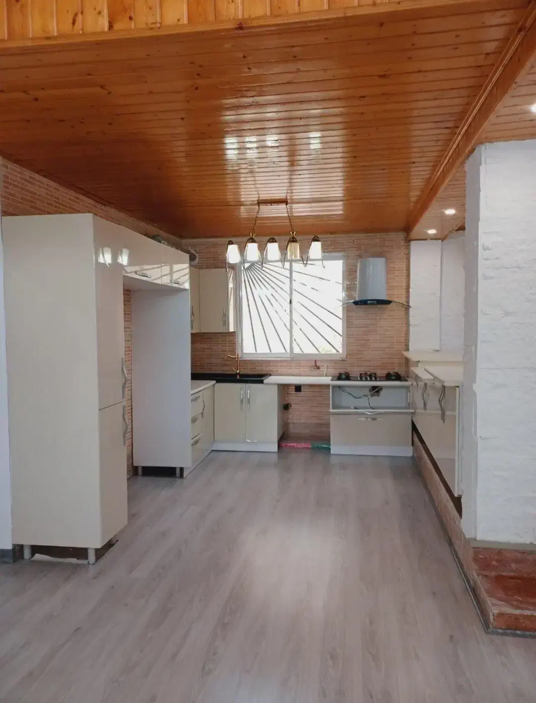 ویلایی که حیاطش بهشته مدارکش کامله منطقش هم برنده|فروش خانه و ویلا|چمستان, |دیوار