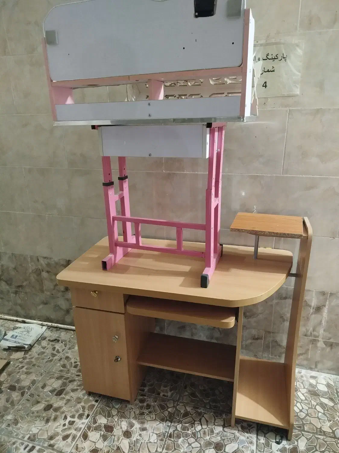 میز کامپیوتر ودرب چوبی صفحه کابینت|میز تحریر و کامپیوتر|بندر کنگان, |دیوار