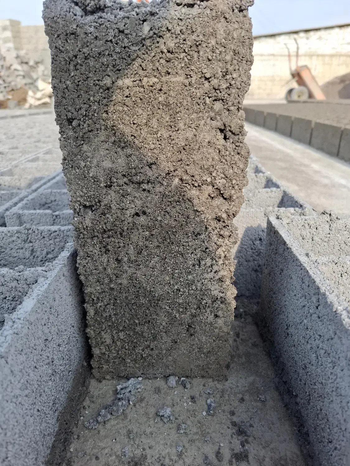 فروش بلوک در ابعاد ۳۳*۱۳  و ۳۵*۱۵|مصالح و تجهیزات ساختمان|هادی شهر, |دیوار