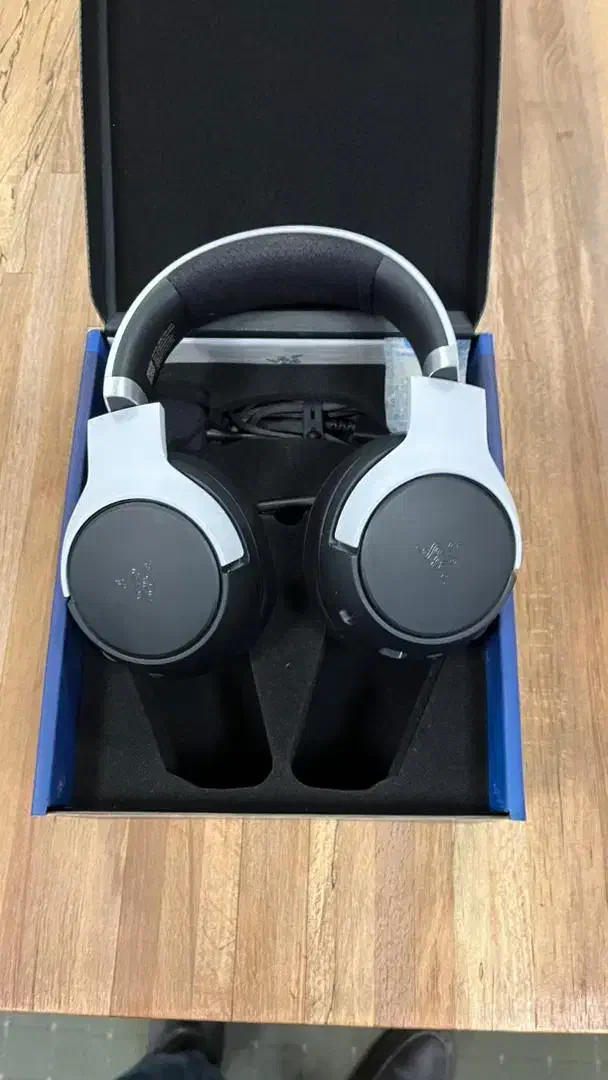 هدست وایرلس razer kaira pro|قطعات و لوازم جانبی رایانه|قدس, شهر‌قدس|دیوار