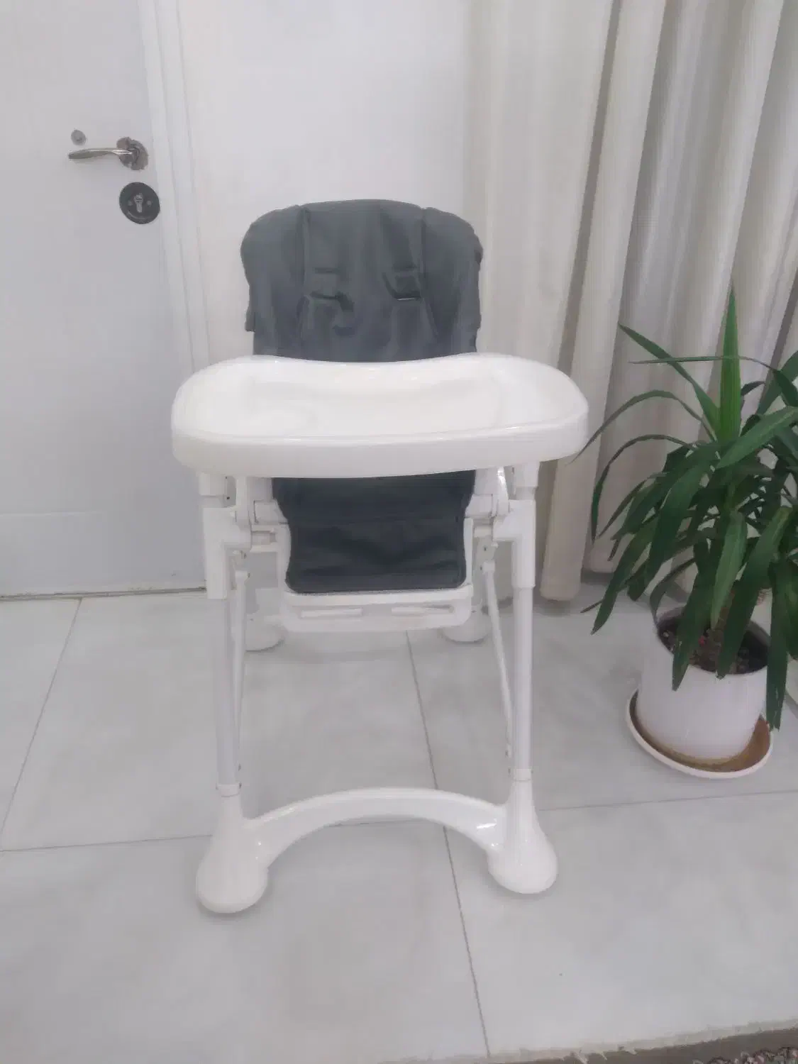 سلام صندلی غذای کودک|میز و صندلی غذاخوری|گلبهار, شهر جدید گلبهار|دیوار