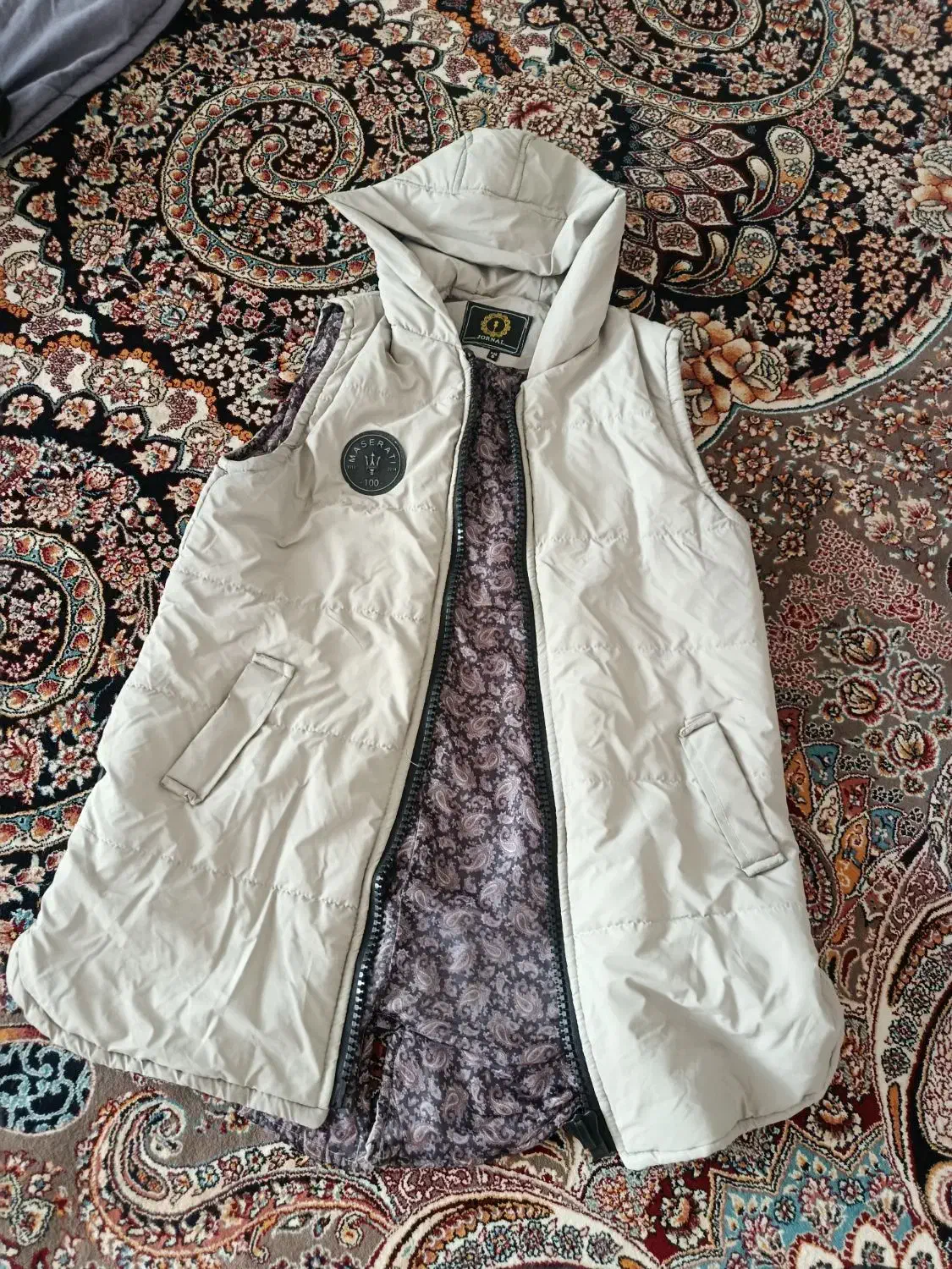 پافر|لباس|سبزوار, قدس|دیوار