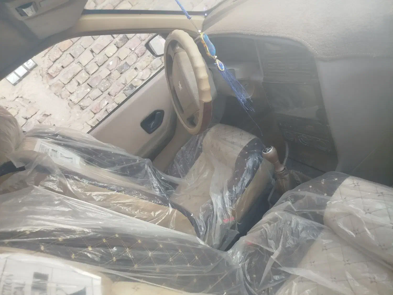 پژو 405مدل88توی کرم بدون رنگ هست|خودرو سواری و وانت|خاش, |دیوار