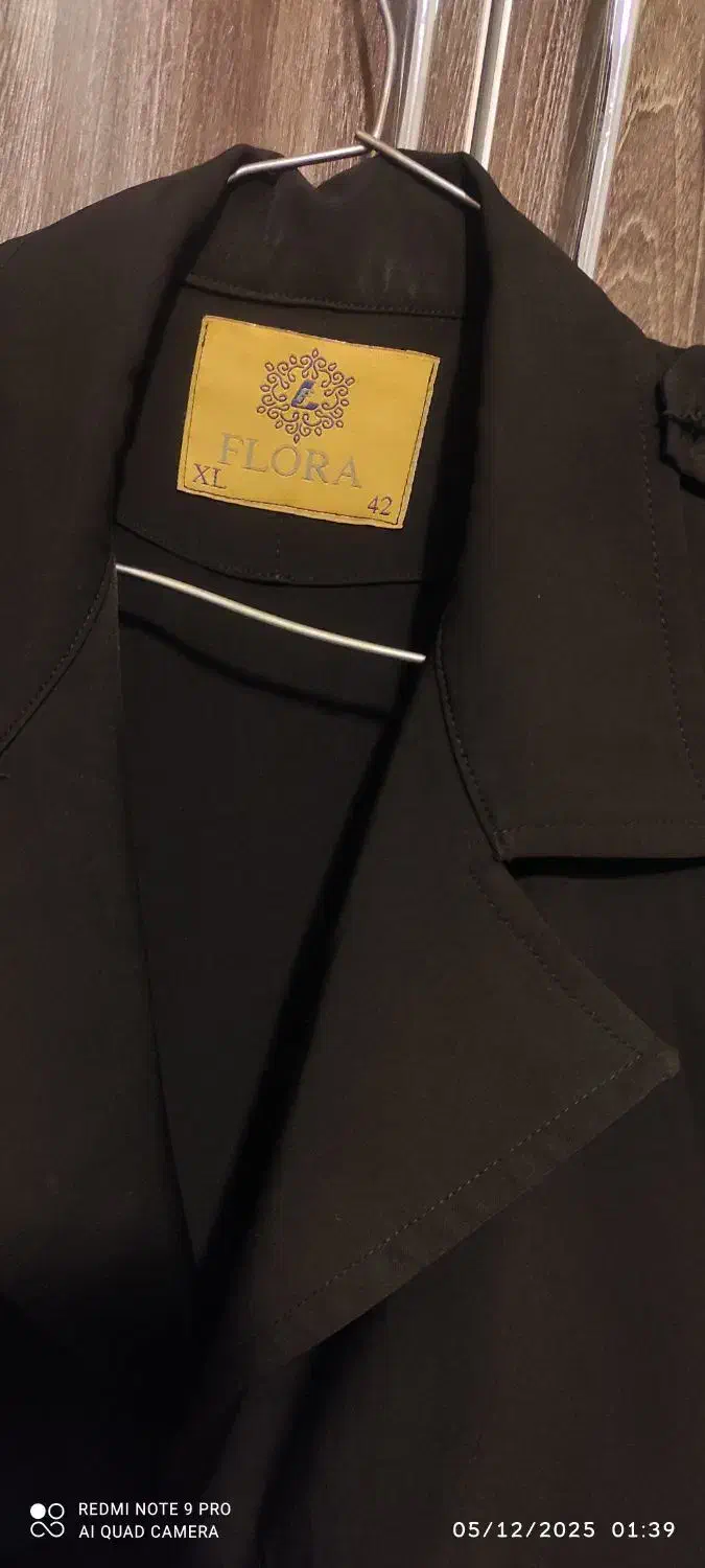 تعدای مانتو و پالتو|لباس|یاسوج, |دیوار