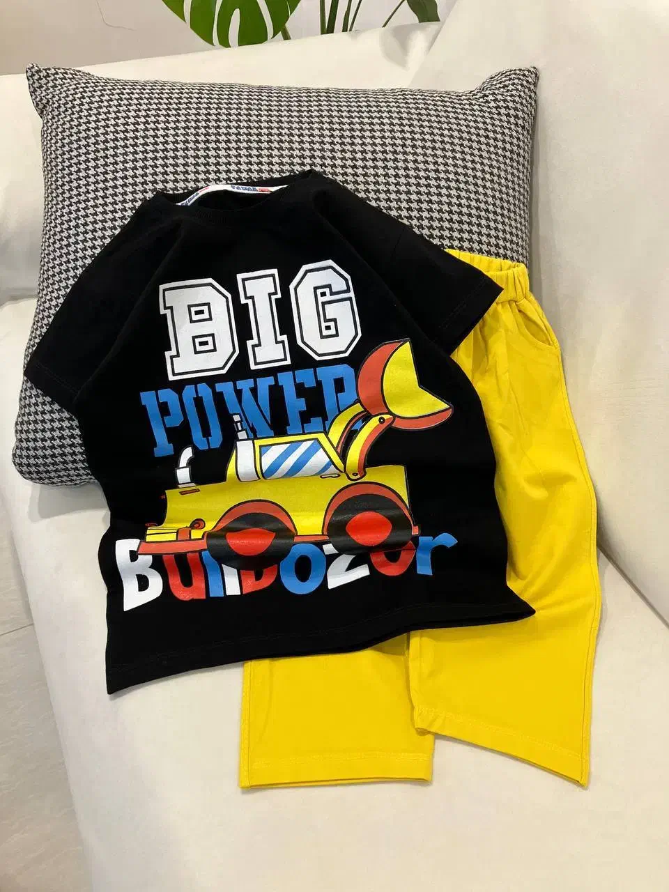 تی شرت شلوارک بلدوزر|کفش و لباس بچه|سنندج, |دیوار