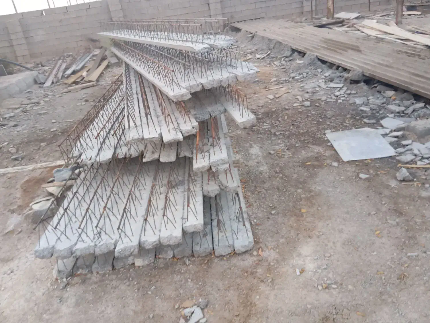 تولید تیرچه و بلوک الماسی|مصالح و تجهیزات ساختمان|بندر ماهشهر, |دیوار